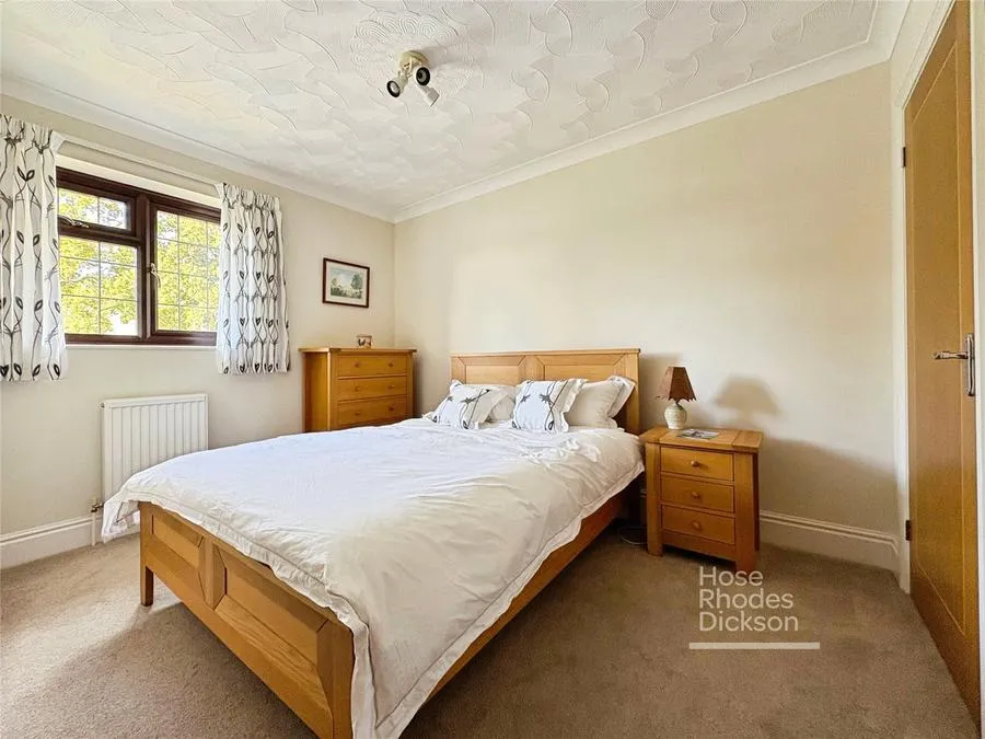 Pondwell Hill, Ryde, PO33, photo 16