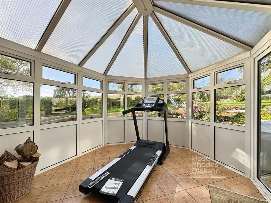 Pondwell Hill, Ryde, PO33, photo 8
