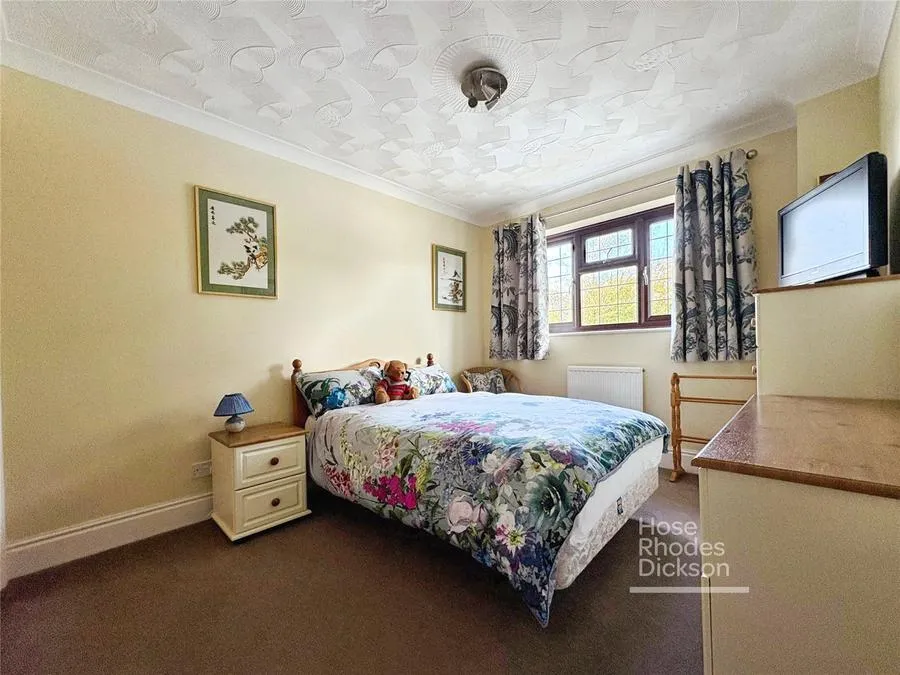 Pondwell Hill, Ryde, PO33, photo 15