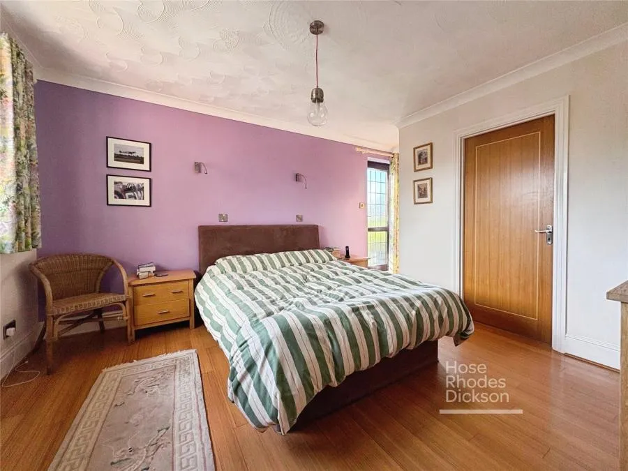 Pondwell Hill, Ryde, PO33, photo 12