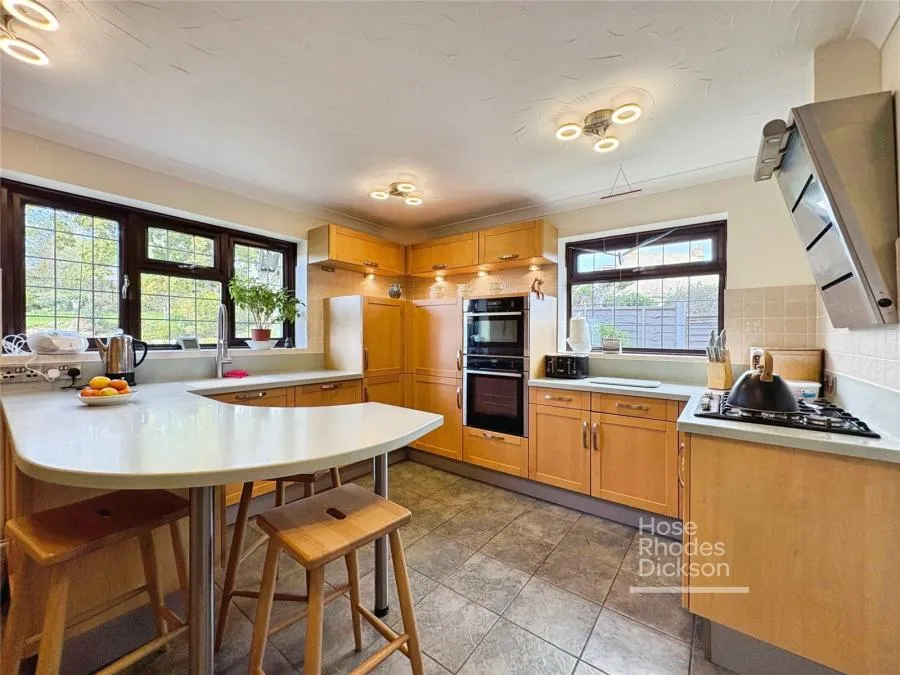 Pondwell Hill, Ryde, PO33, photo 4