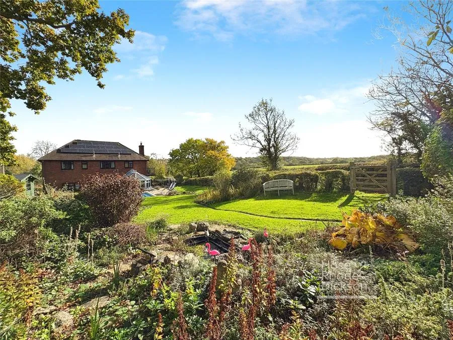 Pondwell Hill, Ryde, PO33, photo 27