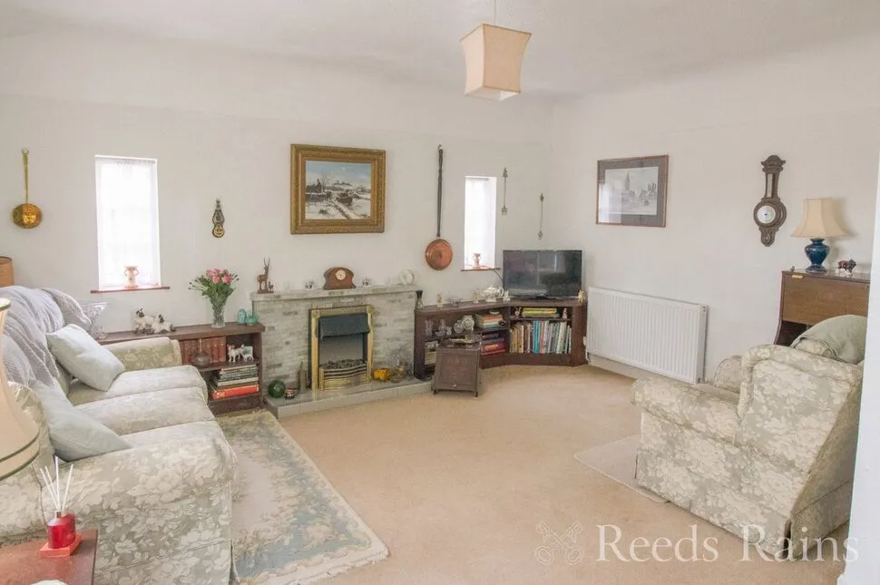 Hooton Road, Hooton, Cheshire, CH66, photo 2