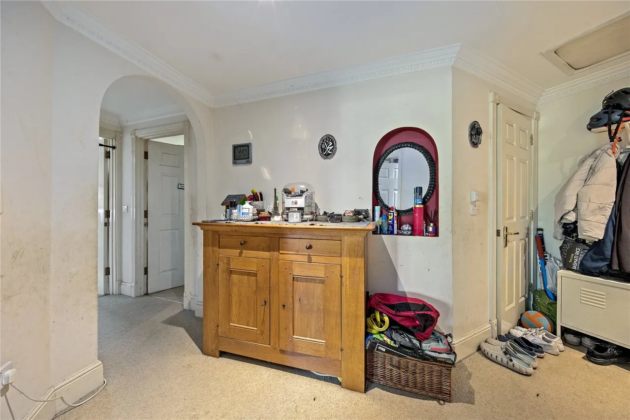 Kings Road, Richmond, TW10, photo 4