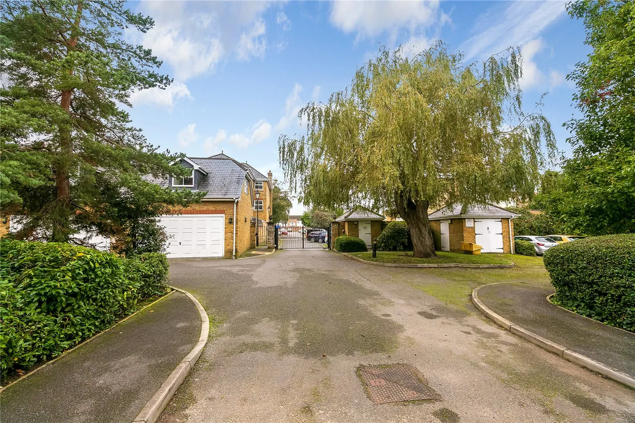 Kings Road, Richmond, TW10, photo 7