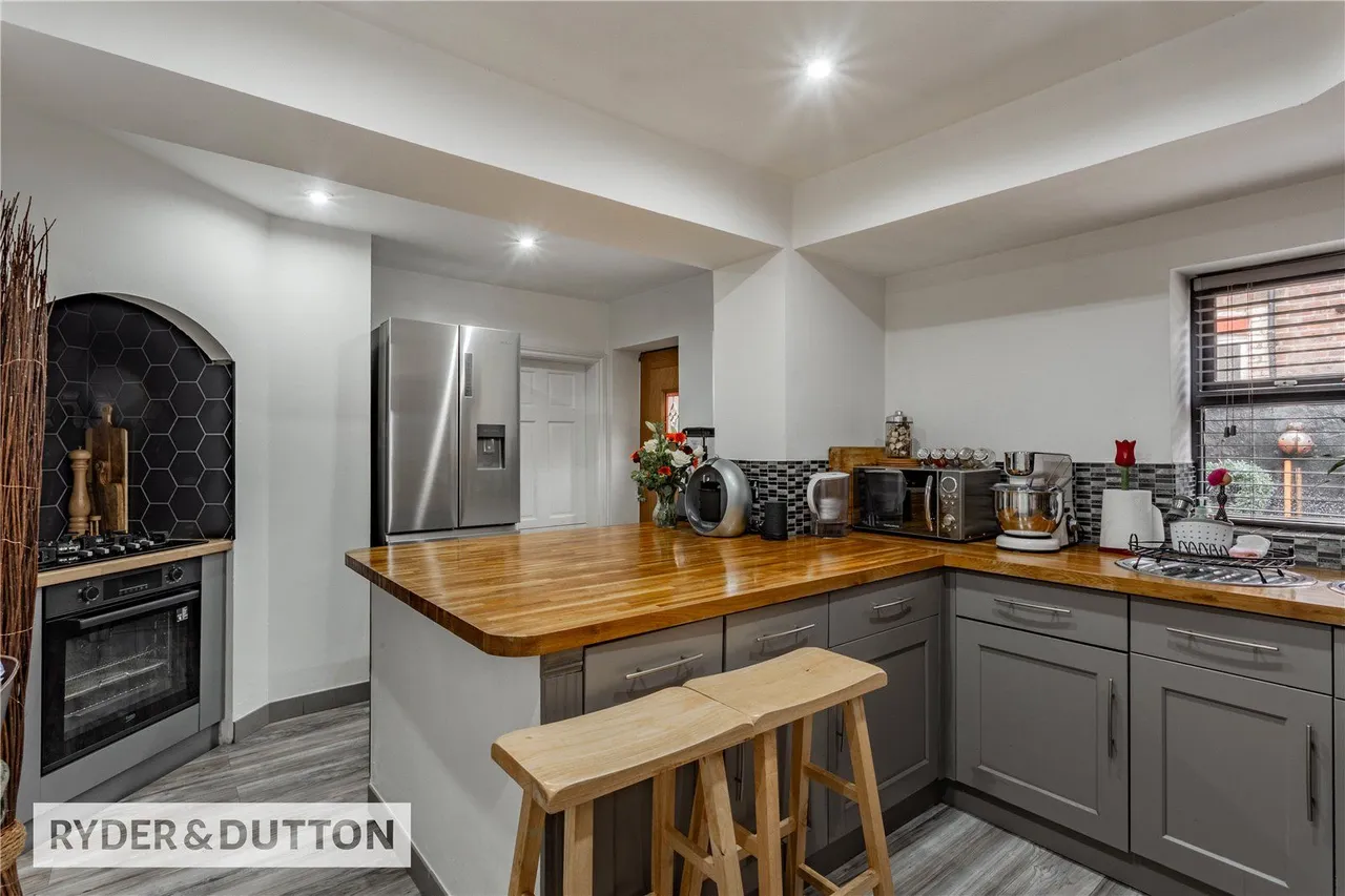 Mellalieu Street, Middleton, M24, photo 6