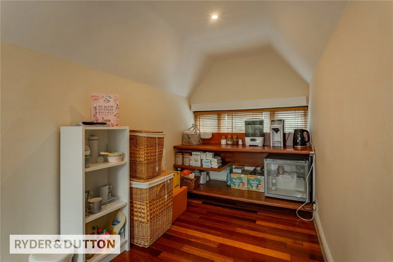 Mellalieu Street, Middleton, M24, photo 29