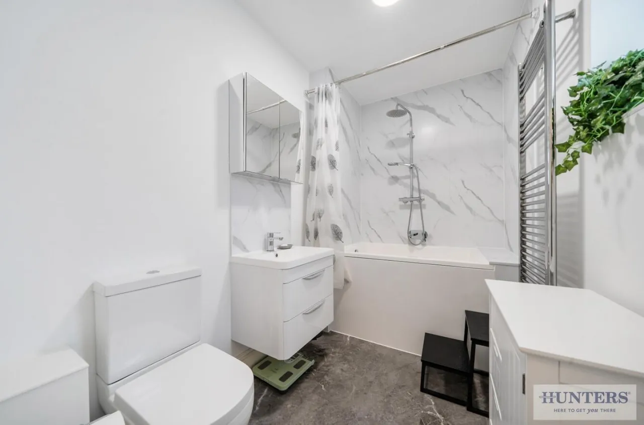 Bexley Road, Nortumberland Heath, DA8, photo 15