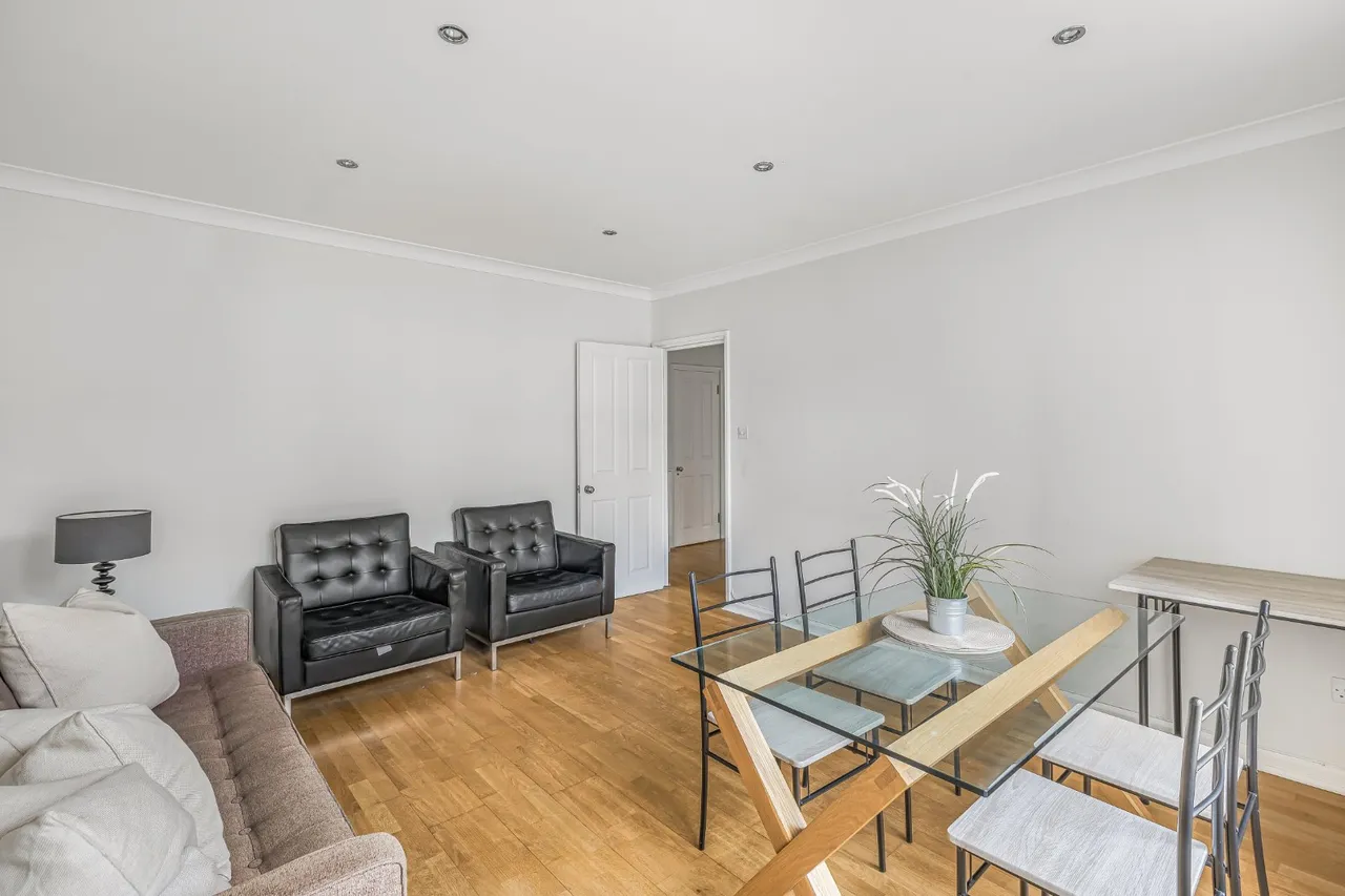 Belgravia Court, Ebury Street, Belgravia, London, SW1W, photo 2