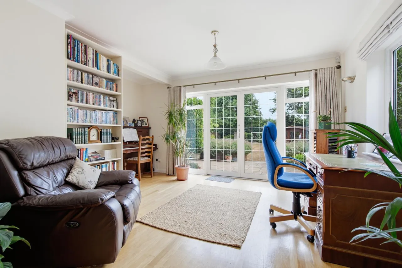 Marlow Road, High Wycombe, HP11, photo 13