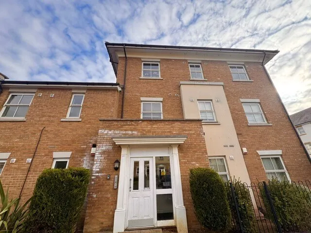 2 bed flat to rent, Rowditch Furlong, Redhouse Park, MK14