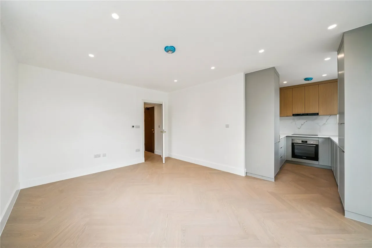 Durnsford Road, London, SW19, photo 11