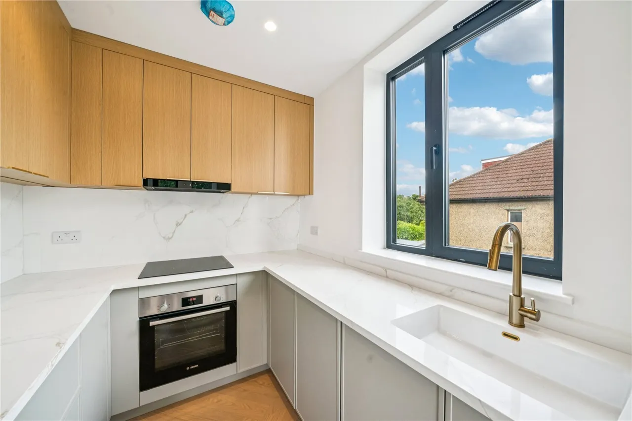 Durnsford Road, London, SW19, photo 12