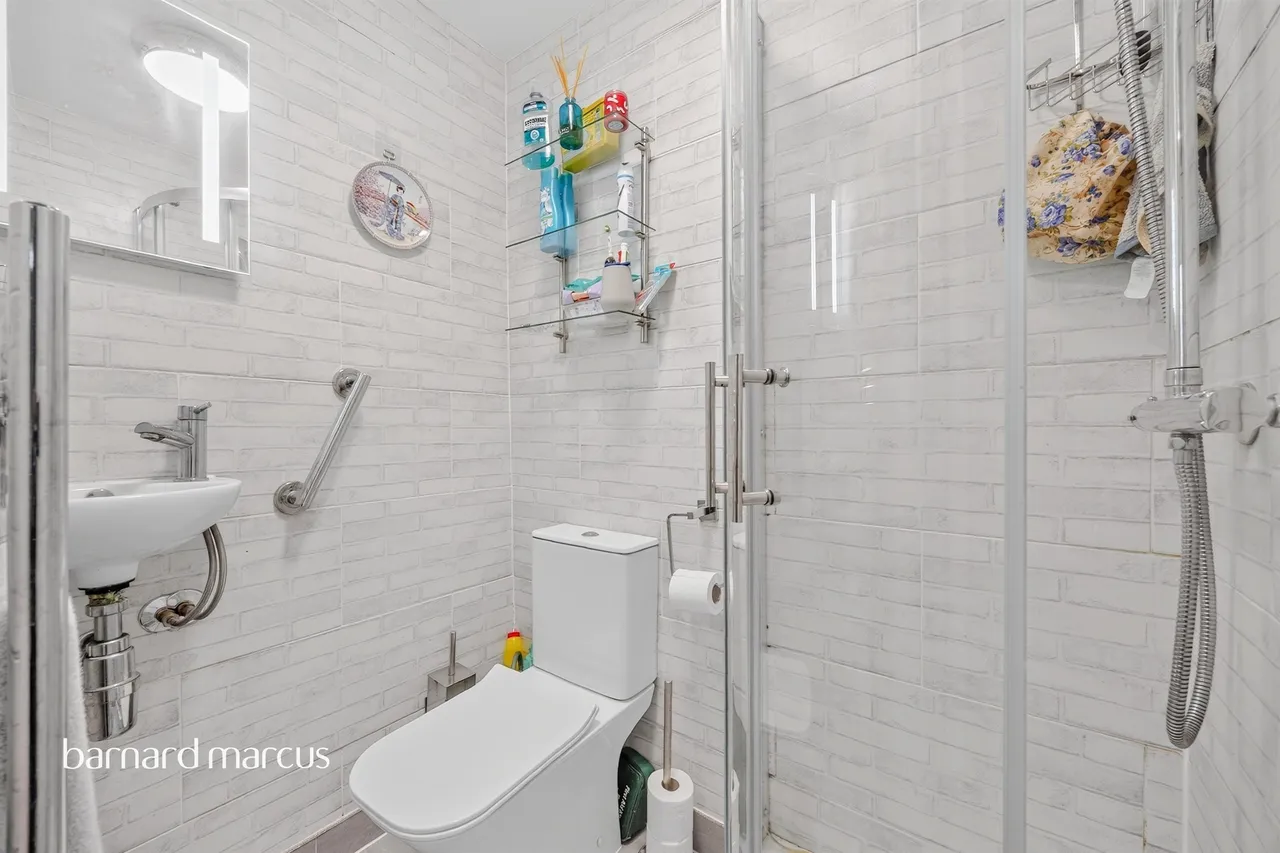 Cobden Road, London, SE25, photo 20