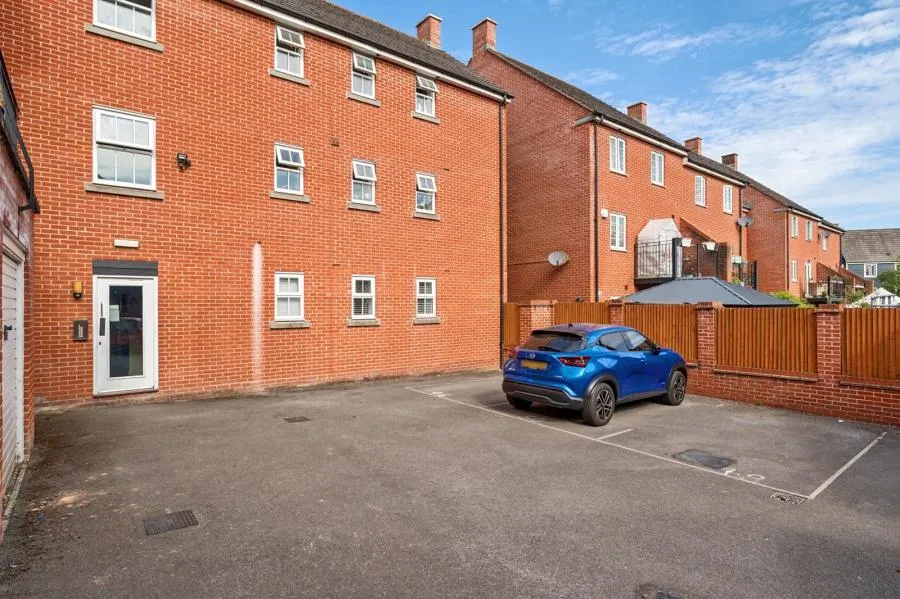Ilsley Road, Basingstoke, RG24, photo 10