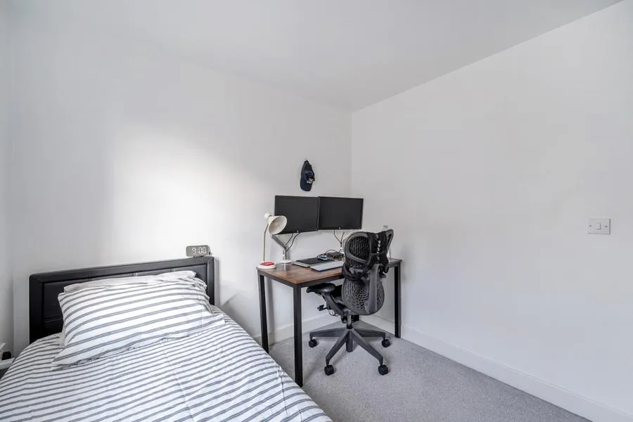Ilsley Road, Basingstoke, RG24, photo 14