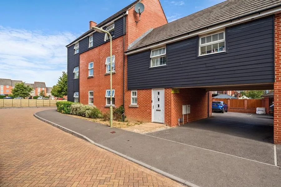Ilsley Road, Basingstoke, RG24, photo 21