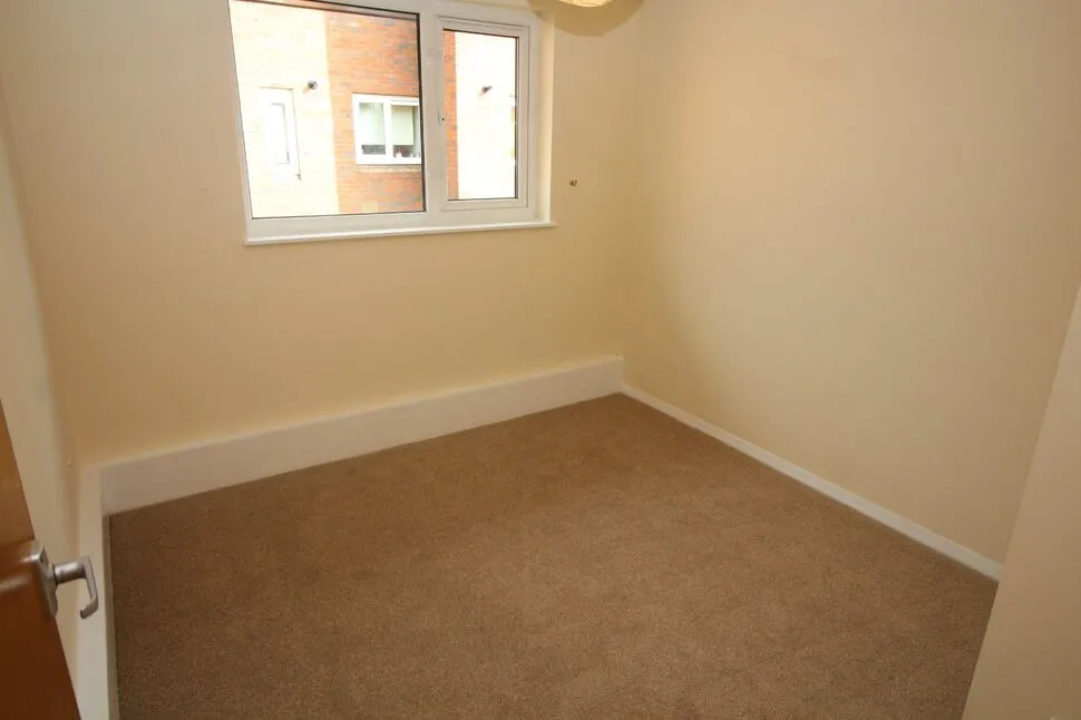 Montrose Court, Chester, Cheshire West and Ches, CH4, photo 7