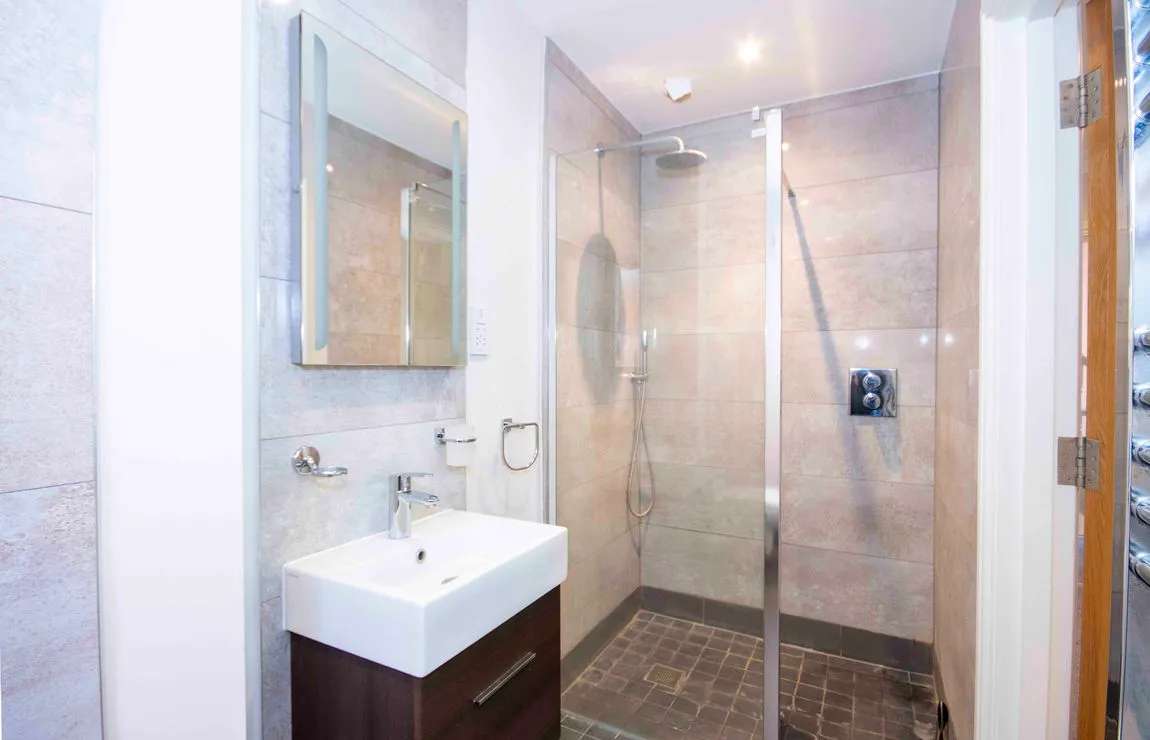 Shire Lane, Chorleywood, WD3, photo 13