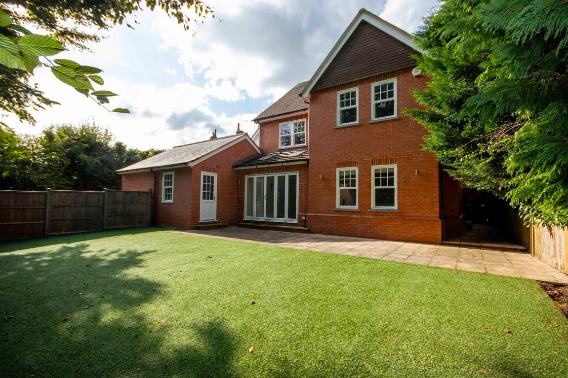 Shire Lane, Chorleywood, WD3, photo 2