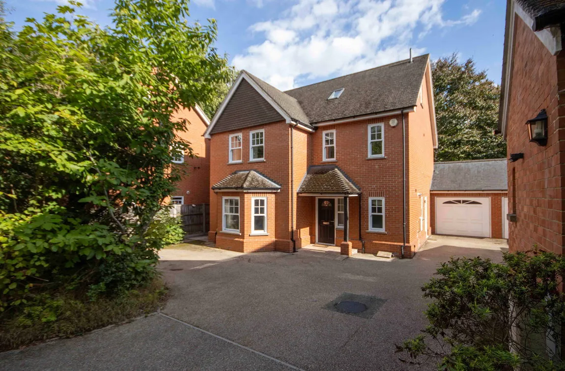 5 bed house for sale, Shire Lane, Chorleywood, WD3