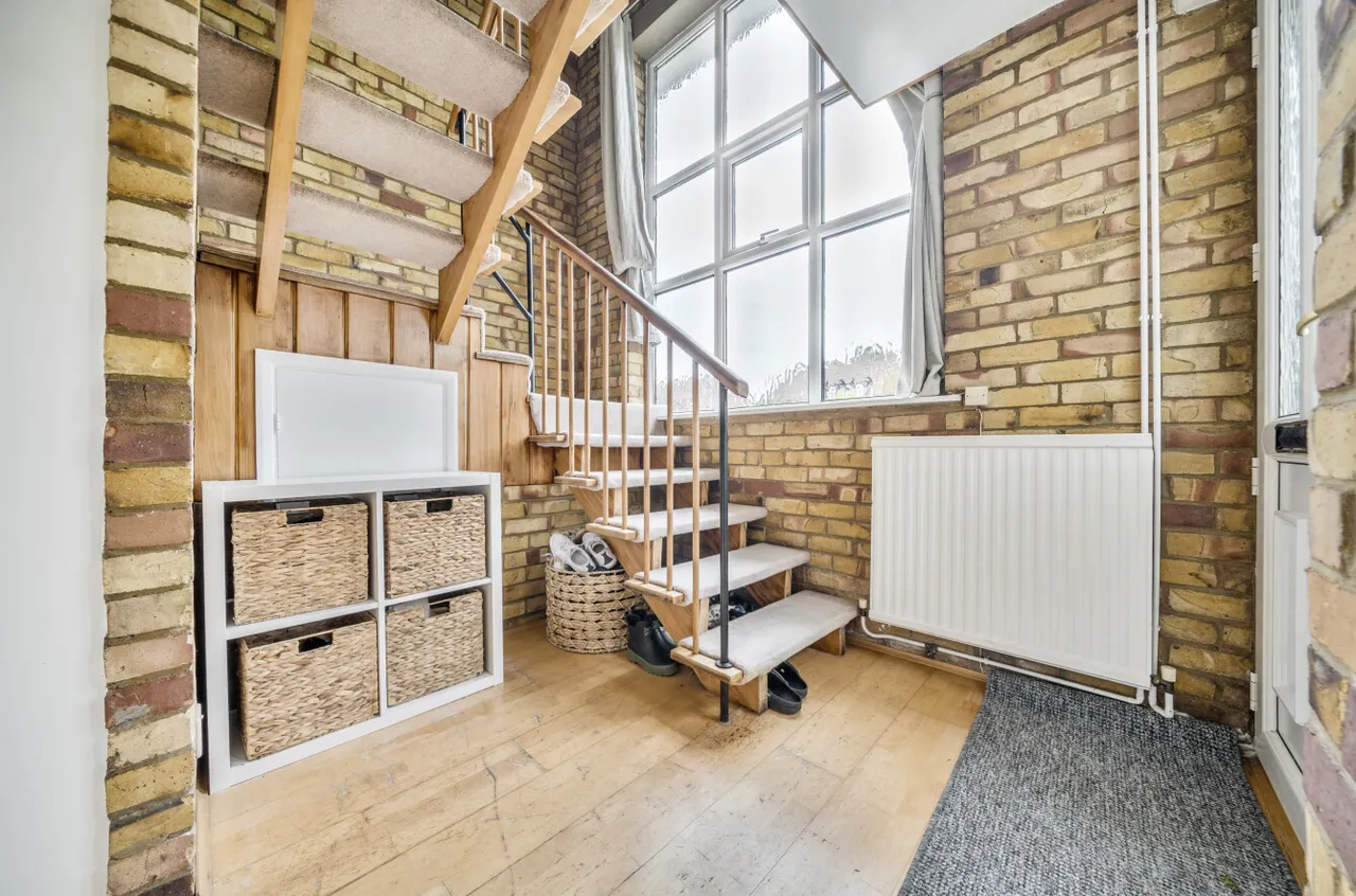 Jenner Drive, West End, Woking, Surrey, GU24 9HU, photo 5