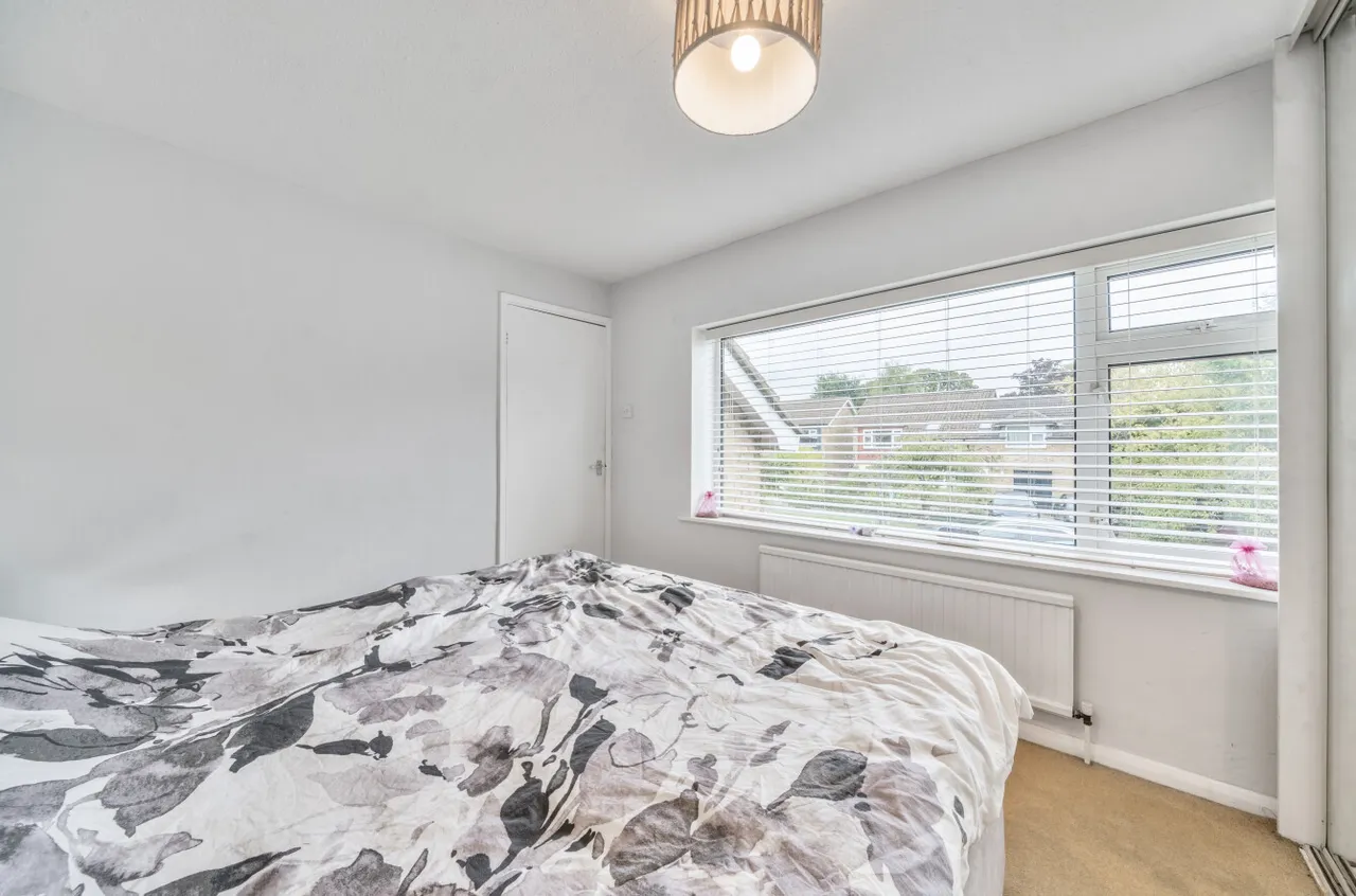 Jenner Drive, West End, Woking, Surrey, GU24 9HU, photo 9
