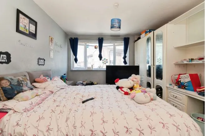 Coronation Avenue, Tilbury, photo 10