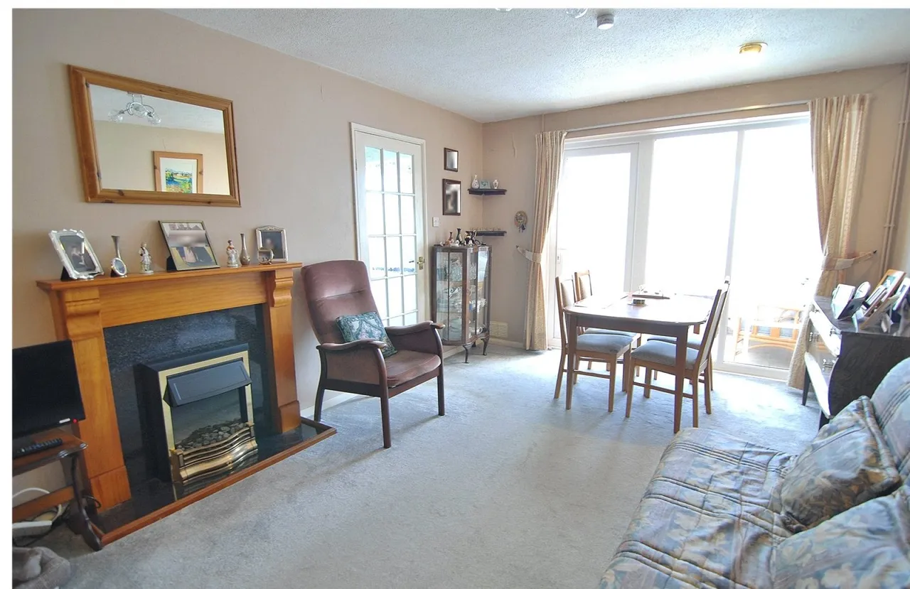 Dozule Close, Leonard Stanley, GL10, photo 4