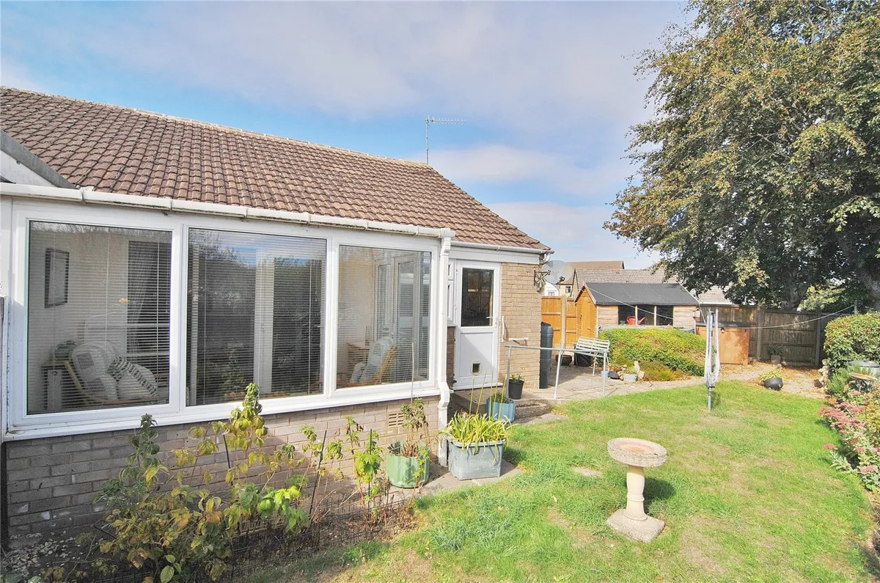 Dozule Close, Leonard Stanley, GL10, photo 9