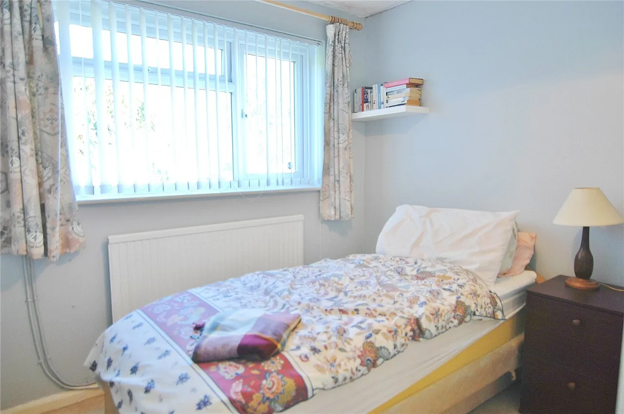 Dozule Close, Leonard Stanley, GL10, photo 7
