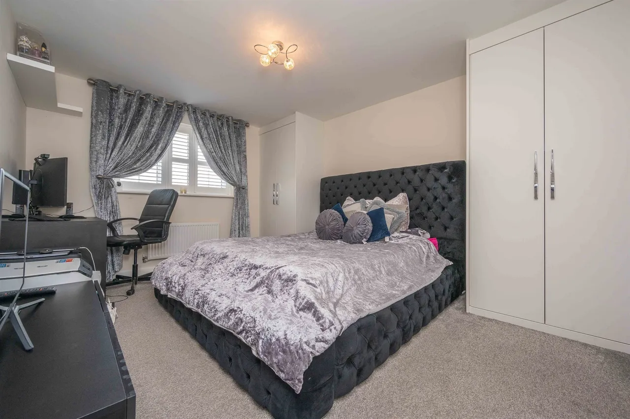 London Road, Corby, NN17, photo 8