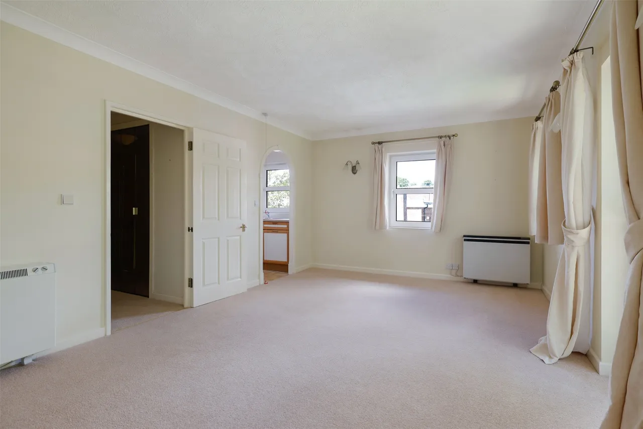 Roebuck Close, Reigate, RH2, photo 11
