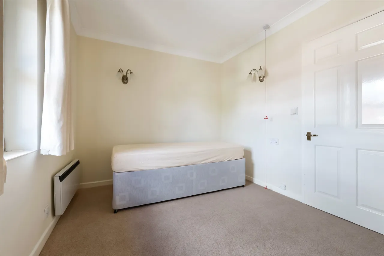 Roebuck Close, Reigate, RH2, photo 14