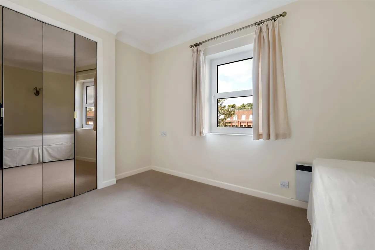 Roebuck Close, Reigate, RH2, photo 5