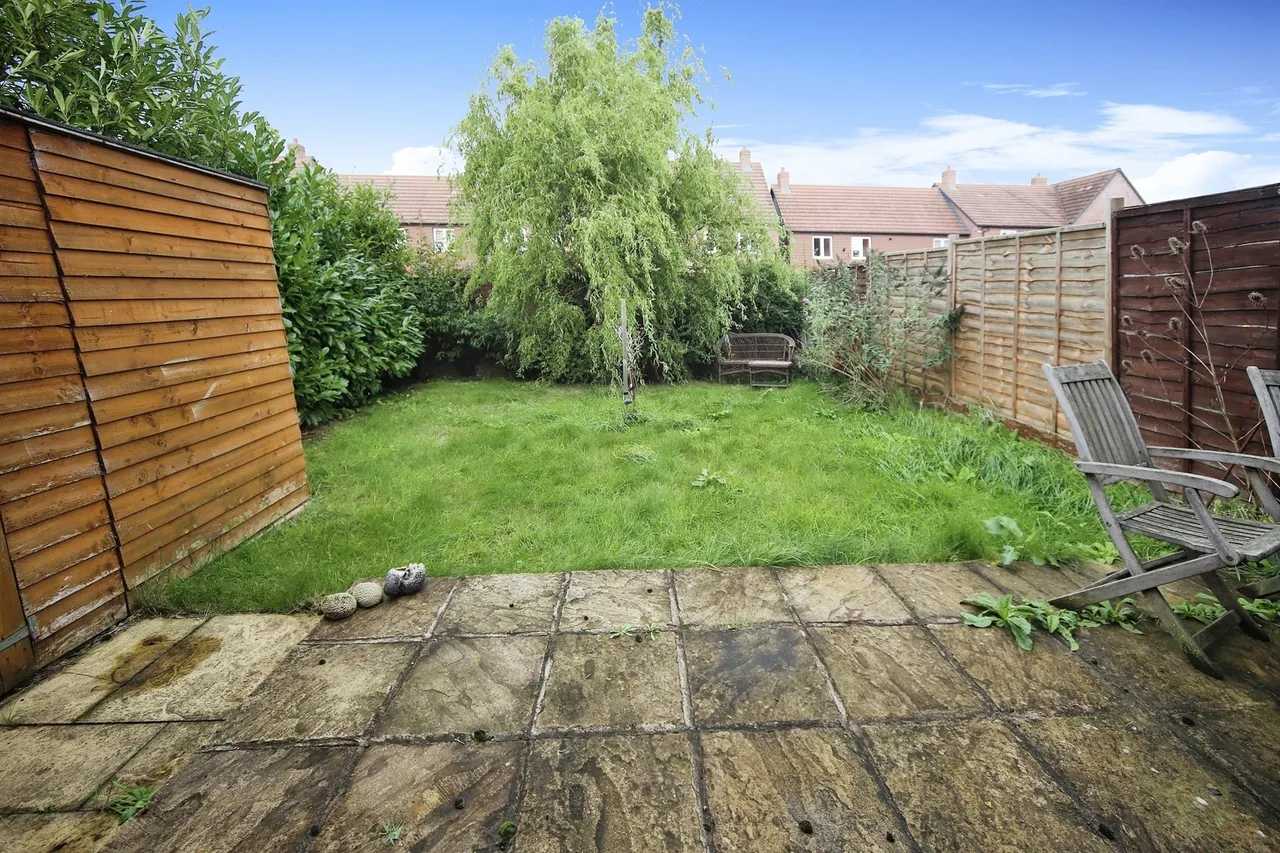 Ravelin Close, Meon Vale, Stratford-Upon-Avon, photo 8