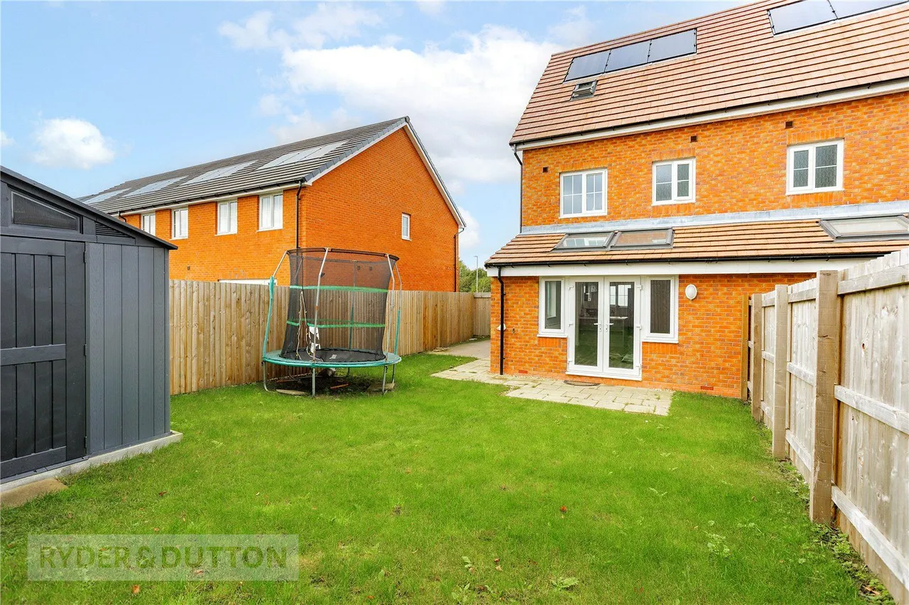 Matthew Fold Way, Chadderton, OL9, photo 20