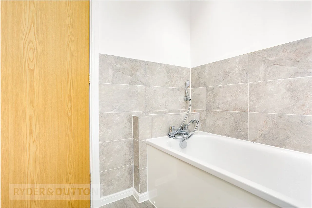 Matthew Fold Way, Chadderton, OL9, photo 17
