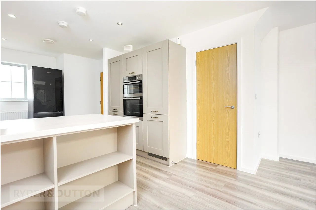 Matthew Fold Way, Chadderton, OL9, photo 6