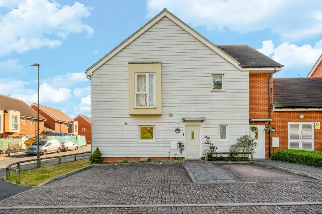 Strawberry Fields, Addlestone, KT15, photo 24