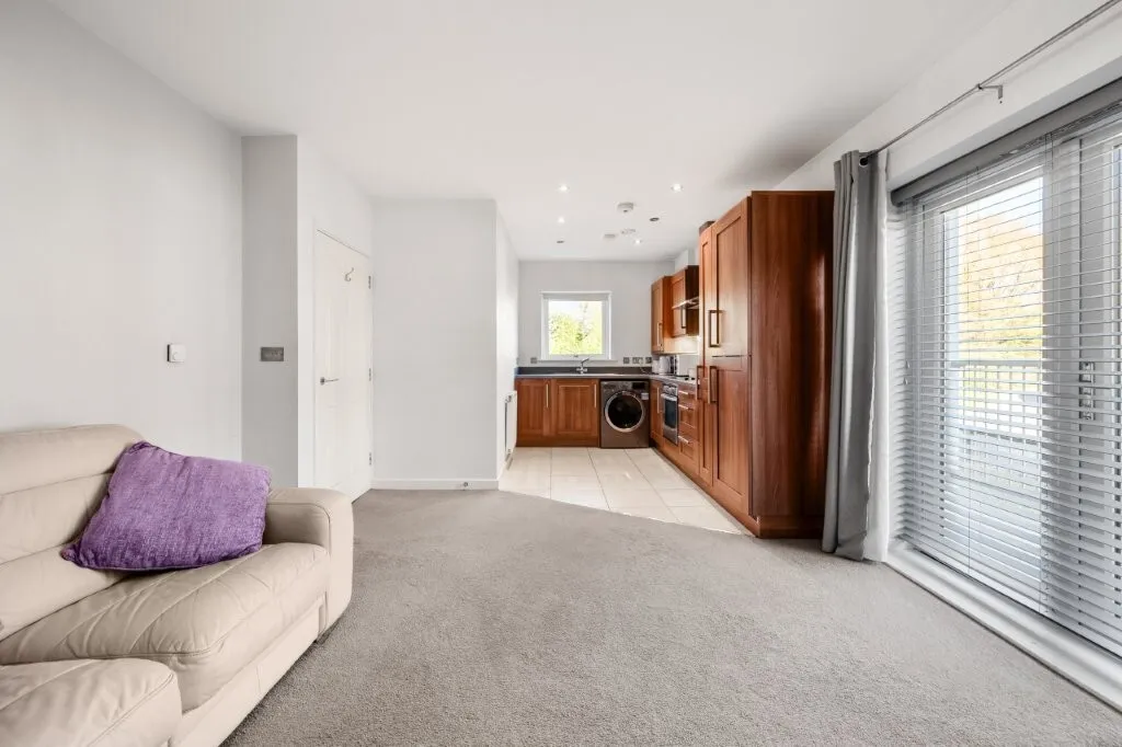 Strawberry Fields, Addlestone, KT15, photo 12