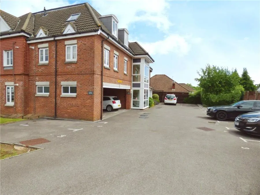 1 bed flat for sale, Lower Northam Road, Hedge End, SO30