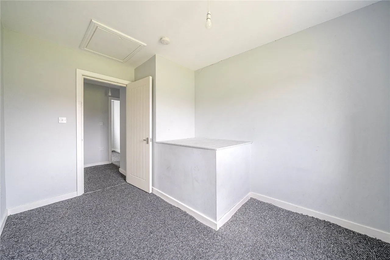 Bower Avenue, Wardle, OL12, photo 12