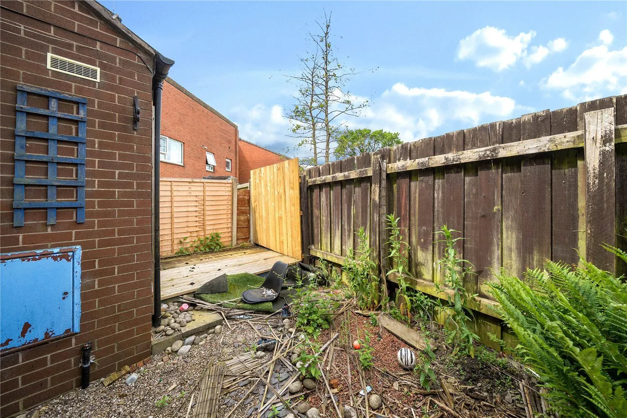 Bower Avenue, Wardle, OL12, photo 15