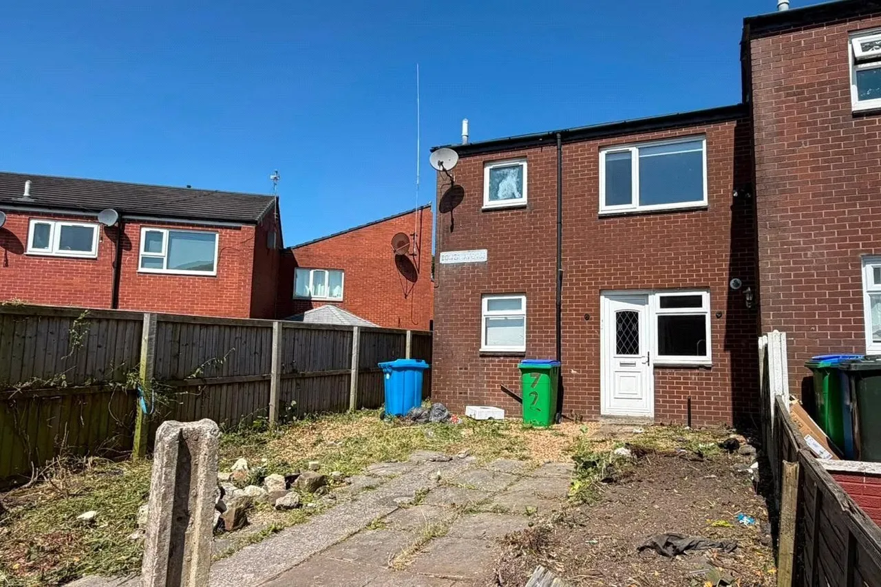 Bower Avenue, Wardle, OL12, photo 2