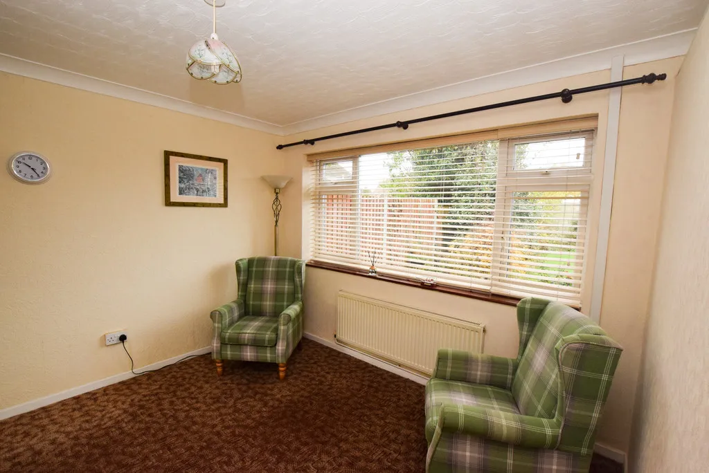 Fieldhouse Drive, Muxton, TF2, photo 10