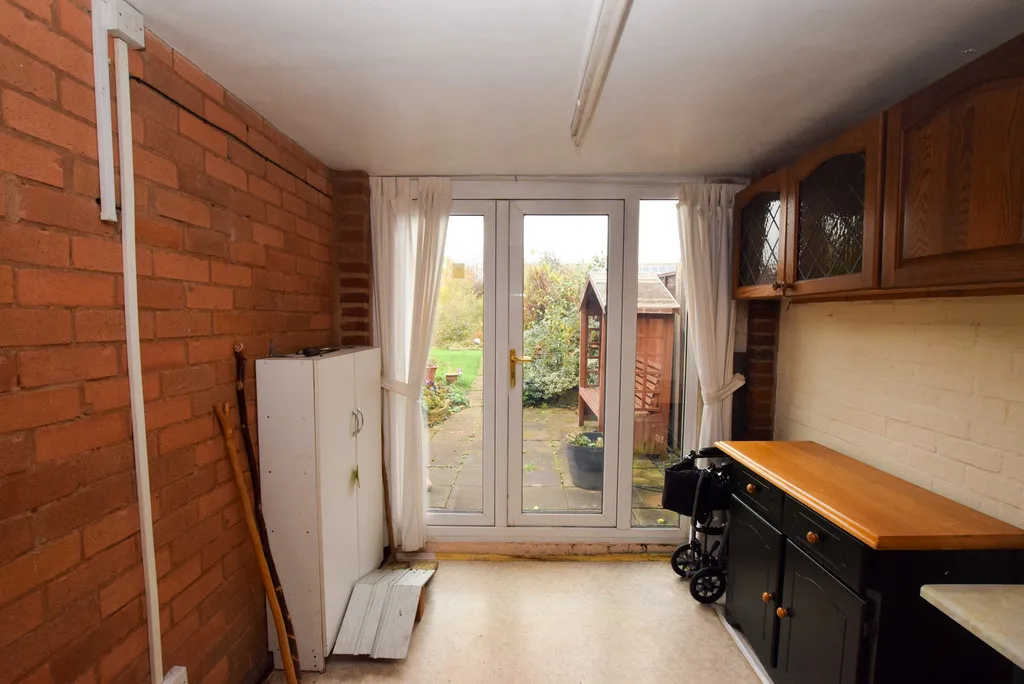 Fieldhouse Drive, Muxton, TF2, photo 21