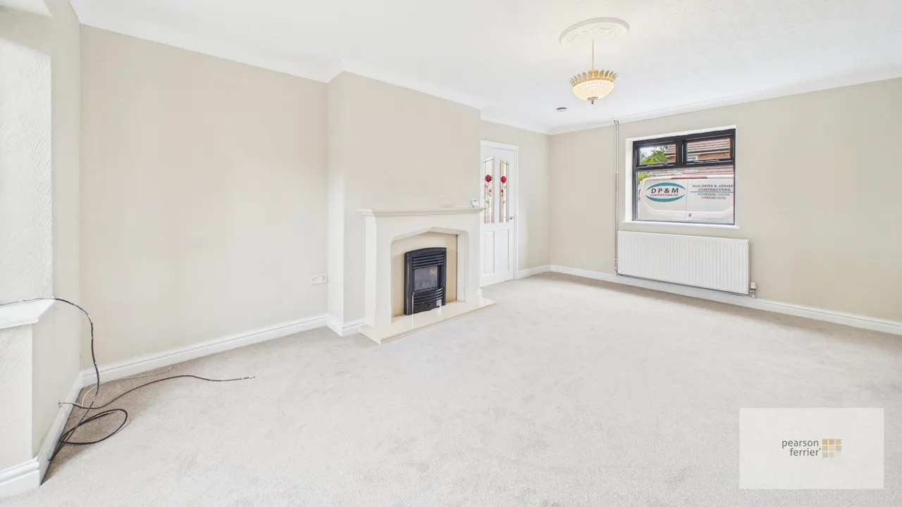 Woodroyd Drive, Bury, BL9 7NH, photo 3