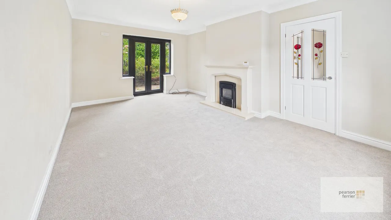 Woodroyd Drive, Bury, BL9 7NH, photo 2