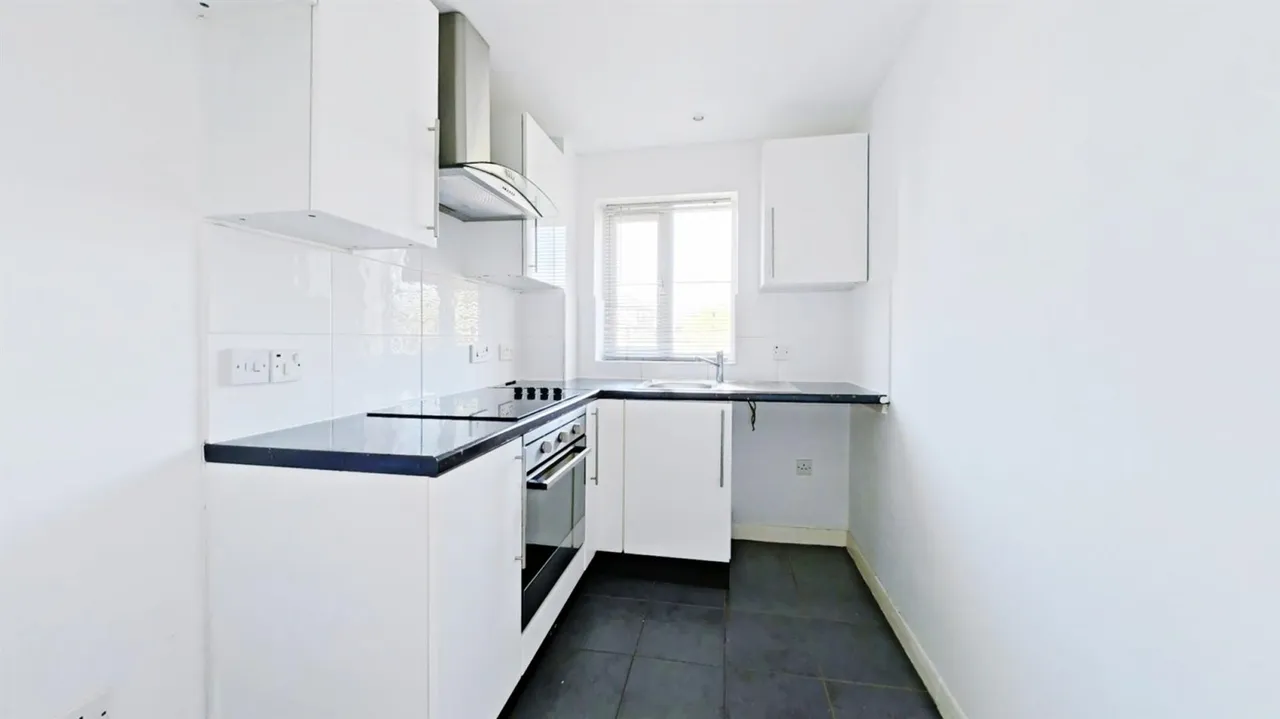 Yeates Drive, Sittingbourne, photo 3